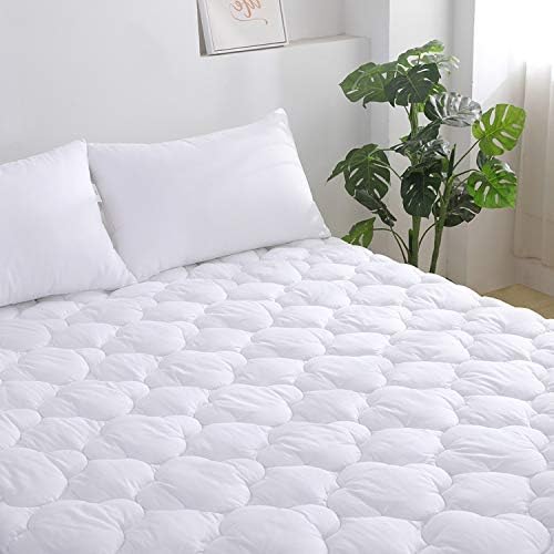 WhatsBedding Waterproof Mattress Pad Queen Size 1