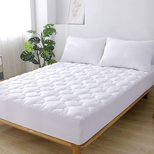 WhatsBedding Waterproof Mattress Pad Queen Size 1
