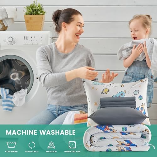 SLEEP ZONE Kids Comforter Set with Rocket Design