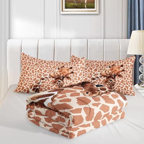 QOOMO Cartoon Giraffe Comforter Set for Kids
